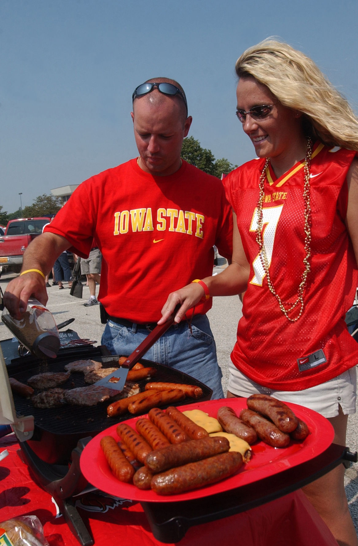 TAILGATING
